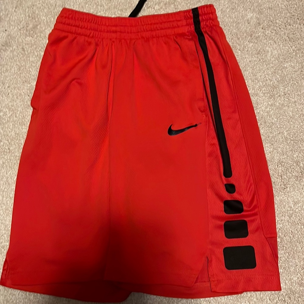 Red Kids XL Nike Elite Shorts